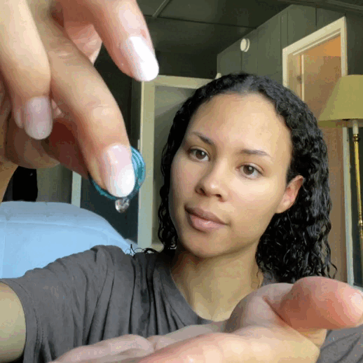 KERATIN HAIR CAPSULES THAT REPAIR SPLIT ENDS WITHOUT GREASINESS  - Marée